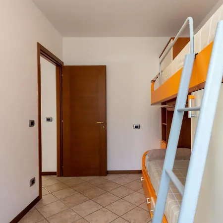 בית נופש Holiday Lucrezia - Cco310 By Interhome